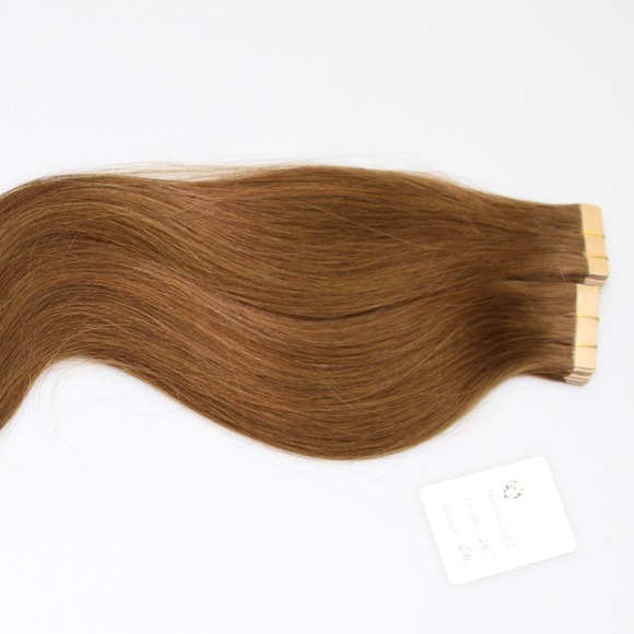 20 Inch Tape In Hair Extensions- NWT- BEAUTIFUL!!! - Picture 1 of 1